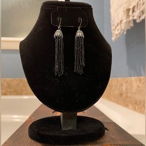 EUC Black Onyx & Tassel‎ With Lined Textured Cap Earrings